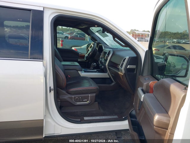 1FTEW1EGXHFC30864 Ford F-150 King Ranch