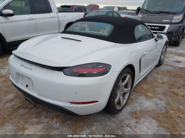 2019 PORSCHE 718 BOXSTER WP0CA2A82KS211041 Photo 3