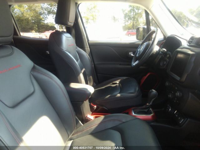 ZACCJBCB9JPG87722 Jeep Renegade Trailhawk 4x4