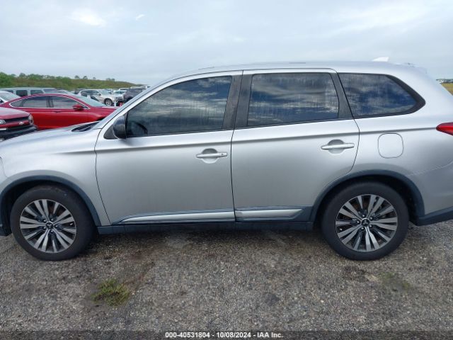 JA4AD2A31KZ021896 Mitsubishi Outlander Es