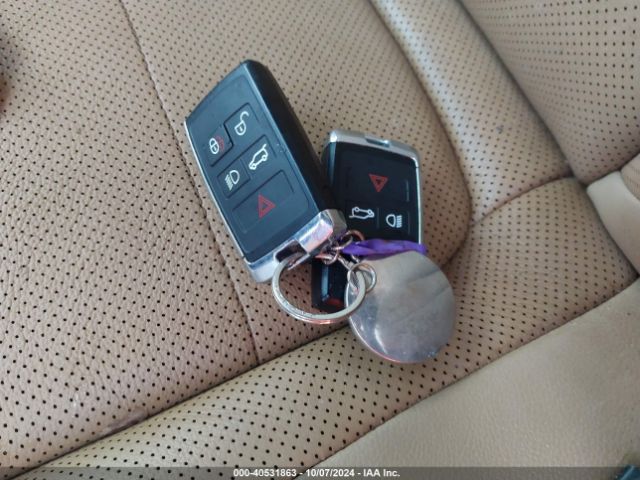 2023 JAGUAR F-PACE SADCJ2EX5PA714467 Photo 10