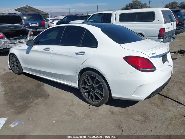 Mercedes-Benz C 300 2019 55SWF8DB5KU297417 Image 3