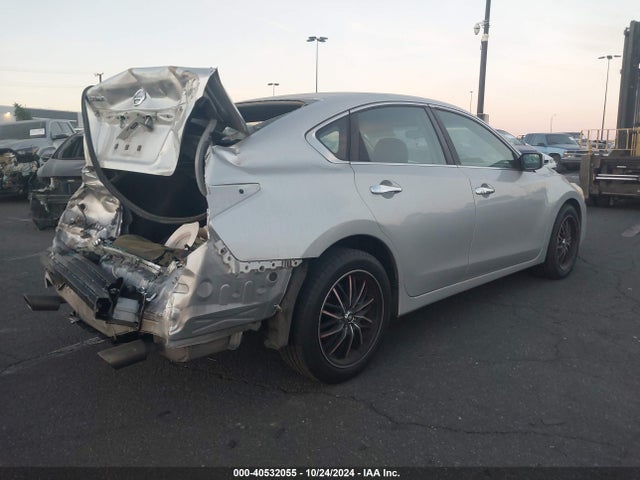Nissan Altima 2.5 S 2015 1N4AL3AP7FC203537 Image 4