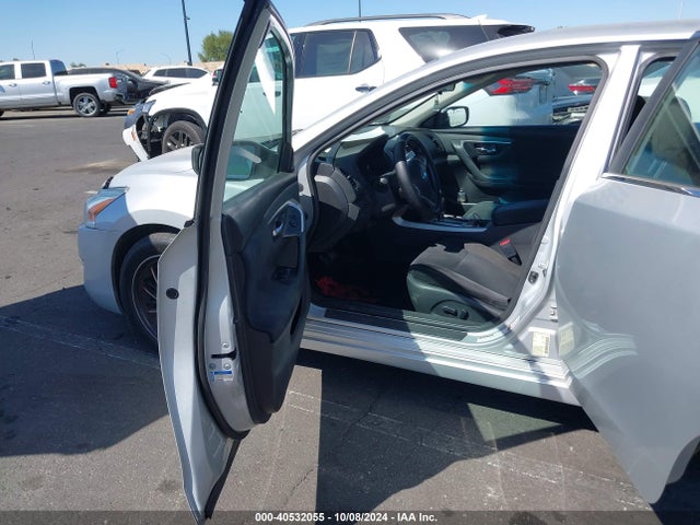 Nissan Altima 2.5 S 2015 1N4AL3AP7FC203537 Image 5