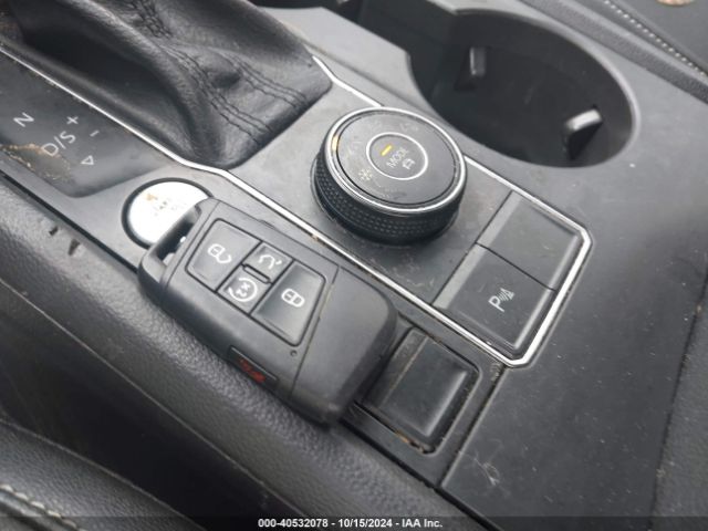 1V26E2CA1LC221278 Volkswagen Atlas Cross Sport 3.6l V6 Se W/technology/3.6l V6 Se W/technology R-line