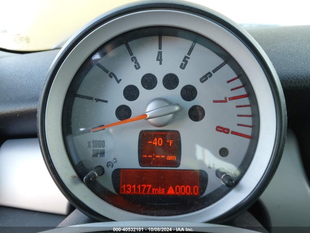 2008 MINI COOPER WMWMF33548TT64213 Photo 6