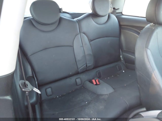 2008 MINI COOPER WMWMF33548TT64213 Photo 7