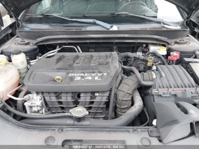 1C3CCBAB8EN146211 Chrysler 200 LX