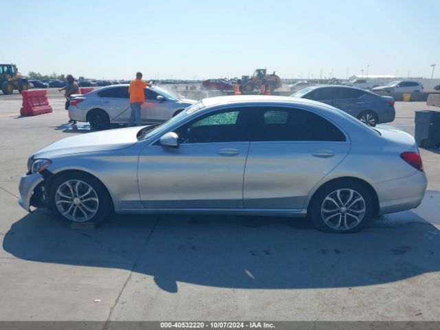 55SWF4JB2FU088302 Mercedes-Benz C 300 Luxury/sport
