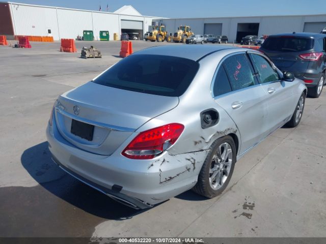 55SWF4JB2FU088302 Mercedes-Benz C 300 Luxury/sport