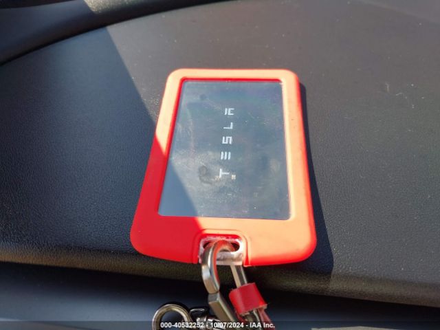 5YJ3E1EA5JF052524 Tesla Model 3 Long Range/mid Range