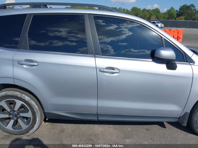 Subaru Forester 2.5i Limited 2017 JF2SJARC8HH490307 Image 13