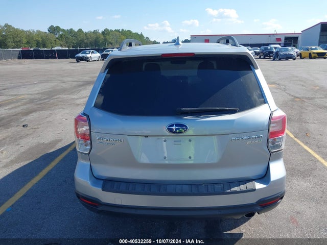 Subaru Forester 2.5i Limited 2017 JF2SJARC8HH490307 Image 16