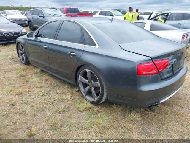 2013 AUDI S8 WAUD2AFD2DN017285 Photo 2