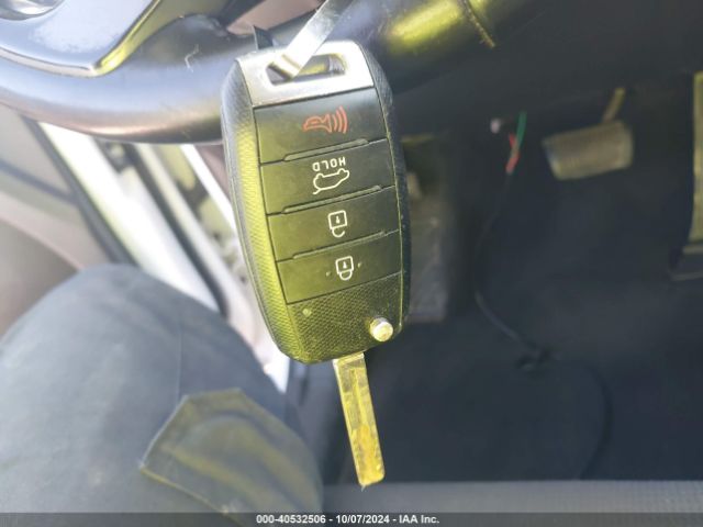 5XYKTCA62EG470052 KIA SORENTO LX