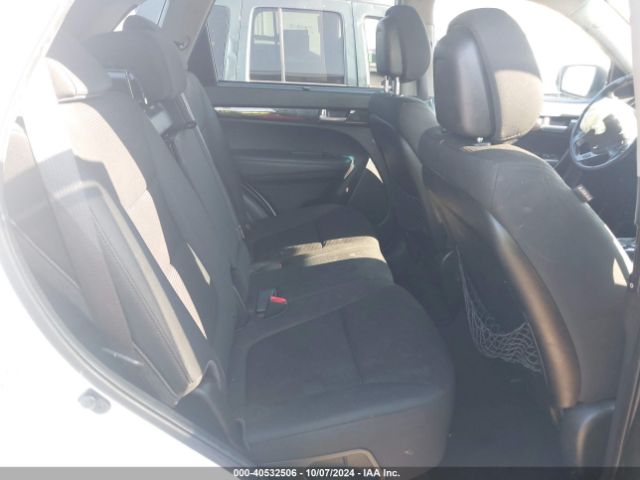 5XYKTCA62EG470052 KIA SORENTO LX