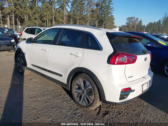 KNDCE3LG5K5017892 KIA Niro Ev Ex Premium