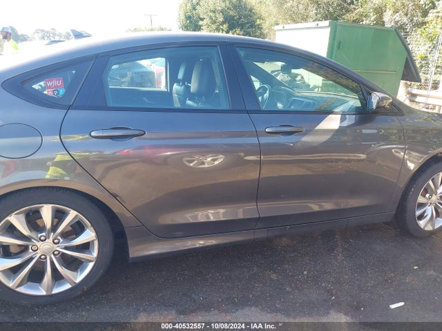 Chrysler 200 S 2015 1C3CCCBB1FN622269 Image 12