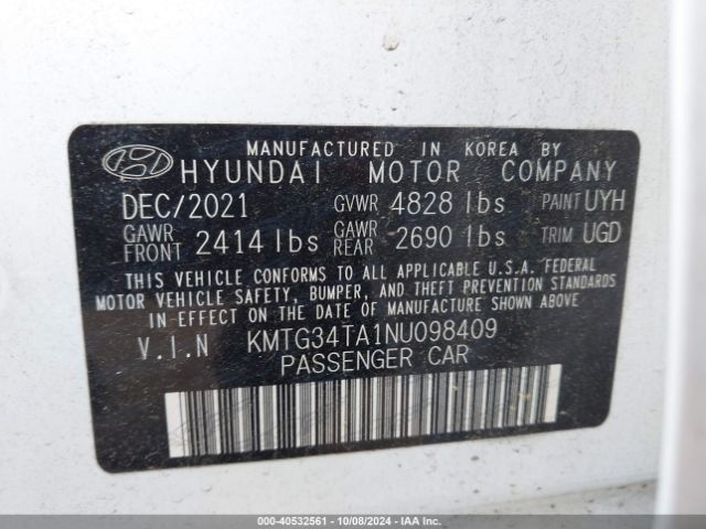 KMTG34TA1NU098409 Genesis G70 2.0t Awd