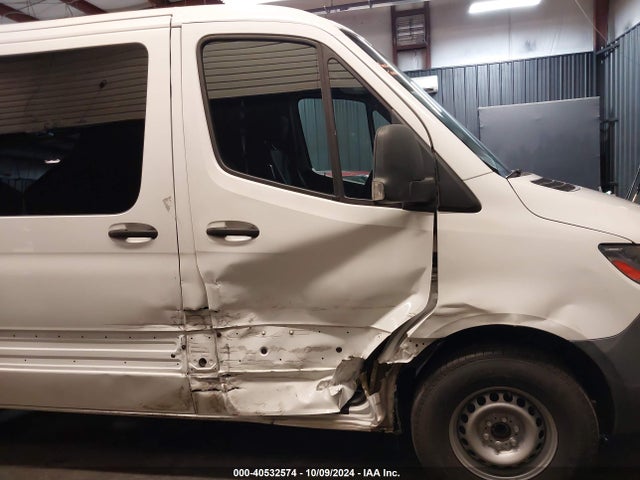 WD4PF0CD1KT013570 Mercedes-Benz Sprinter 2500 High Roof V6/standard Roof V6