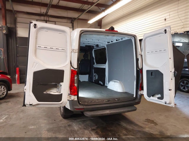 WD4PF0CD1KT013570 Mercedes-Benz Sprinter 2500 High Roof V6/standard Roof V6
