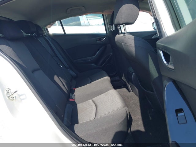 3MZBN1K74JM195929 Mazda Mazda3 Sport