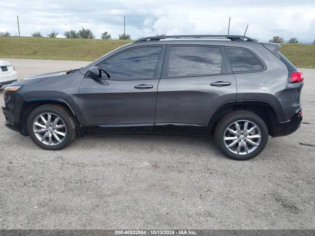 1C4PJLCB4JD587985 Jeep Cherokee Latitude Tech Connect Fwd