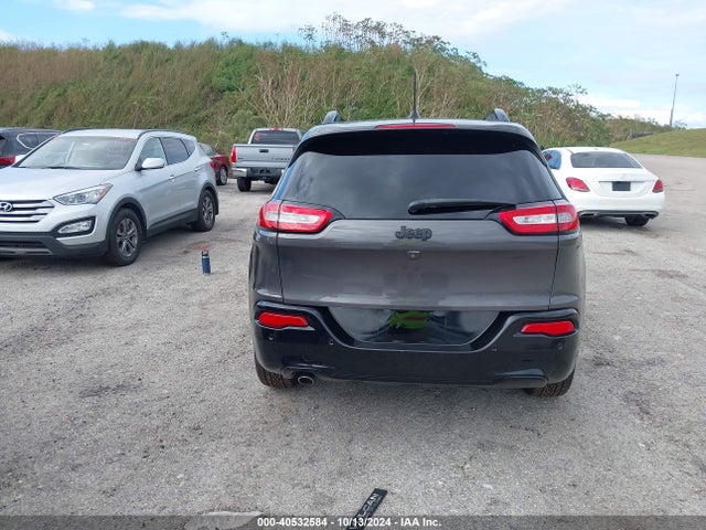 1C4PJLCB4JD587985 Jeep Cherokee Latitude Tech Connect Fwd