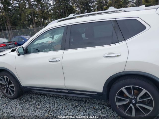 JN8AT2MV0JW303473 Nissan Rogue Sl