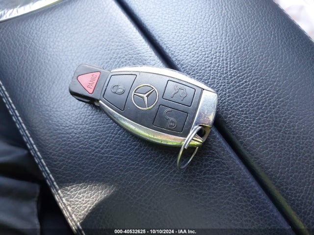 55SWF4KB1GU110032 Mercedes-Benz C 300 4matic/luxury 4matic/sport 4matic