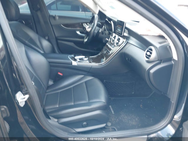 55SWF4KB1GU110032 Mercedes-Benz C 300 4matic/luxury 4matic/sport 4matic
