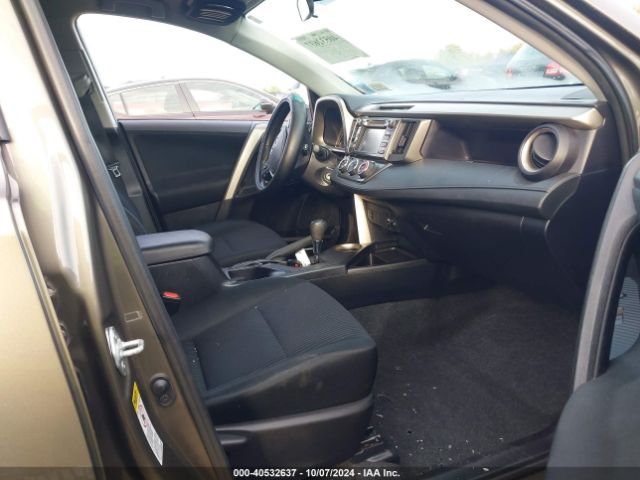 2T3BFREV7FW243602 Toyota RAV4 LE