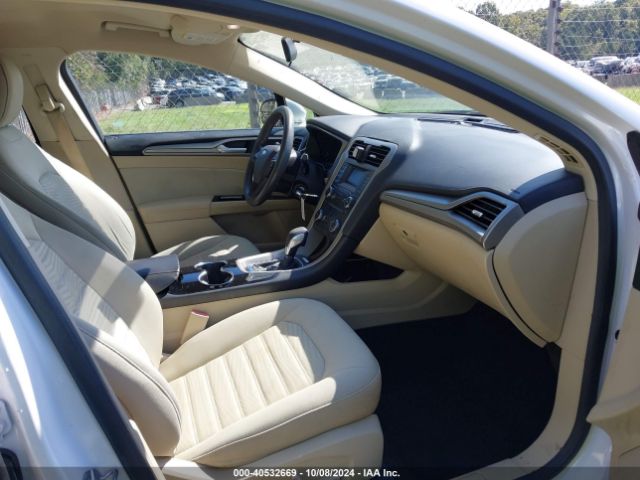 3FA6P0H71GR243498 Ford FUSION SE