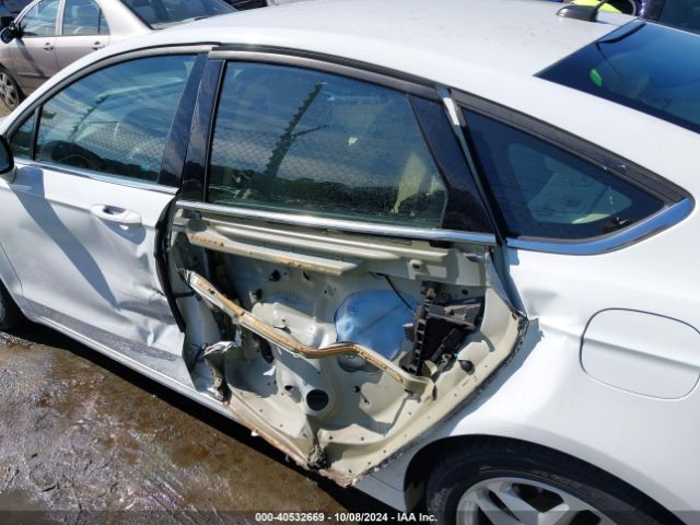 3FA6P0H71GR243498 Ford FUSION SE