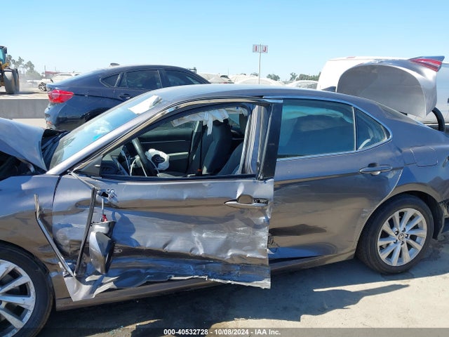 Toyota CAMRY LE 2023 4T1C11AK5PU764859 Image 15