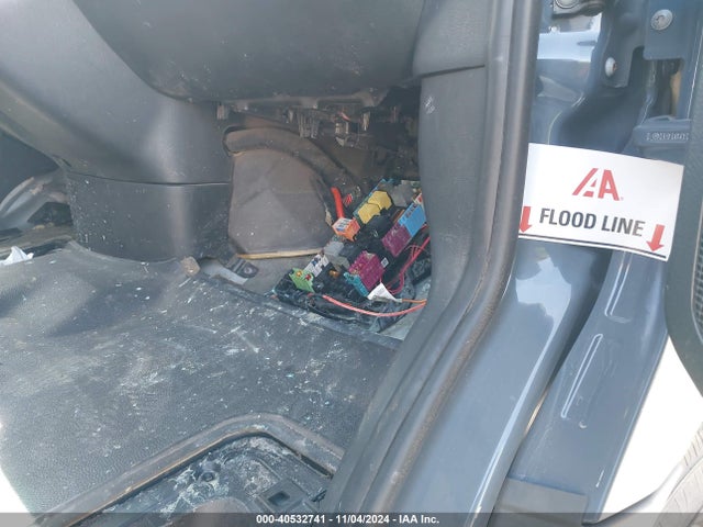 WD4PF0CD1KT004917 Mercedes-Benz Sprinter 2500 High Roof V6/standard Roof V6