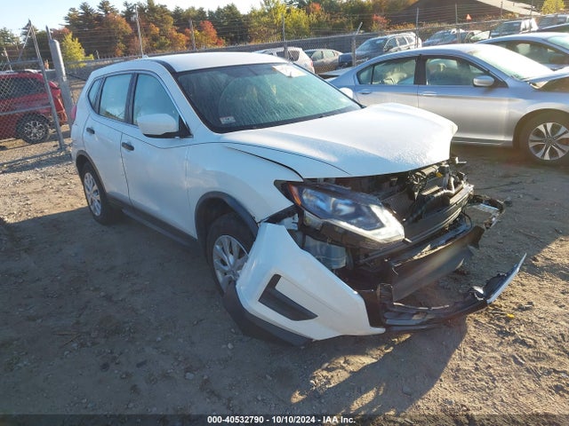Nissan ROGUE S 2017 JN8AT2MV8HW005960 Image 1