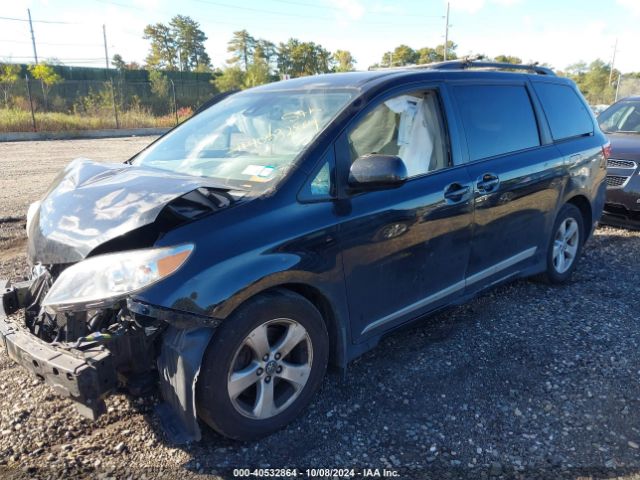 5TDKZ3DC7JS935003 Toyota Sienna Le 8 Passenger