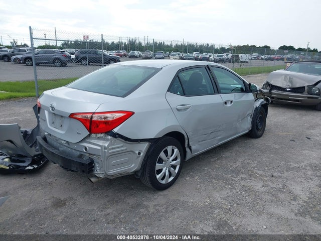 Toyota COROLLA LE 2017 5YFBURHE9HP662016 Image 4
