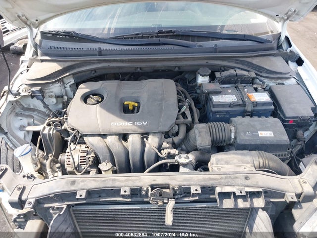 Hyundai ELANTRA SE 2017 5NPD84LFXHH045155 Image 10