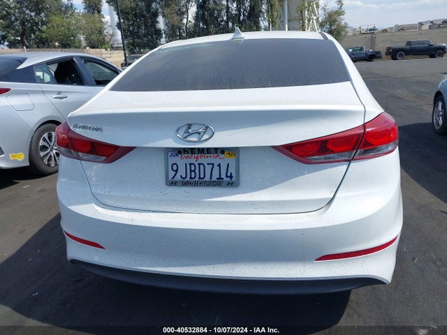 Hyundai ELANTRA SE 2017 5NPD84LFXHH045155 Image 17