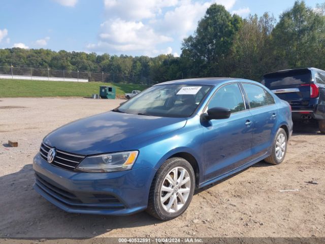 3VWD17AJ6FM213083 Volkswagen Jetta 1.8t Se