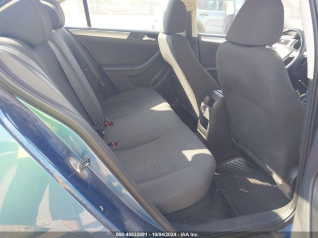 3VWD17AJ6FM213083 Volkswagen Jetta 1.8t Se