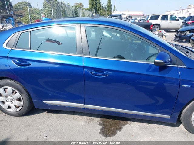 KMHC75LC3LU240244 Hyundai Ioniq Hybrid Se