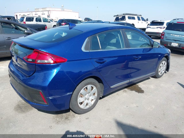 KMHC75LC3LU240244 Hyundai Ioniq Hybrid Se