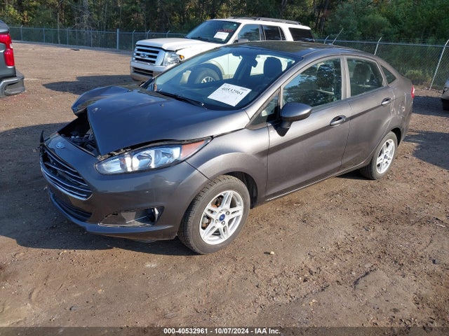 Ford FIESTA SE 2018 3FADP4BJ1JM131842 Image 2