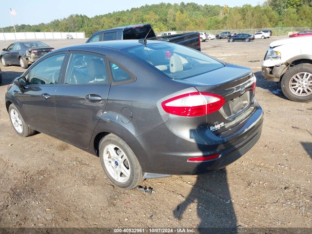 Ford FIESTA SE 2018 3FADP4BJ1JM131842 Image 3