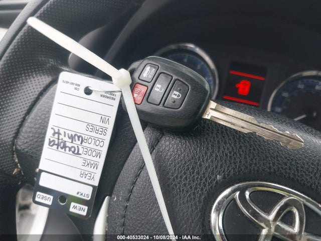 Toyota COROLLA LE 2018 2T1BURHE9JC051764 Image 11