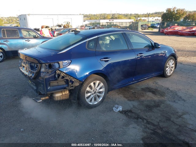 KIA OPTIMA EX 2017 5XXGU4L33HG176647 Image 4