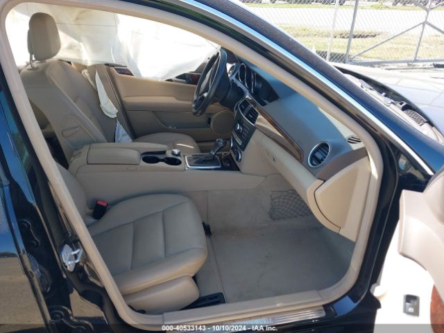 WDDGF4HB3ER315443 Mercedes-Benz C 250 Luxury/sport
